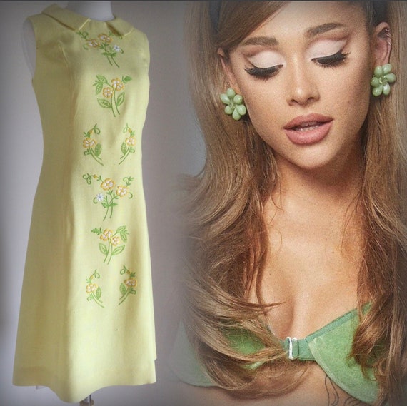 Vintage 1960s mod shift dress