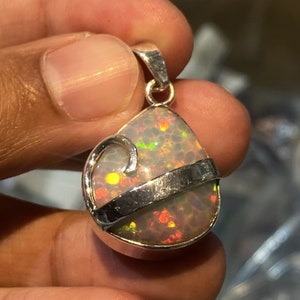 Natural Ethiopian Welo Opal 18 carat Multi Fire Gemstone 925 Solid Sterling Silver Pendant Opal Stone Size 21x19mm Best Gift Sale Pendant