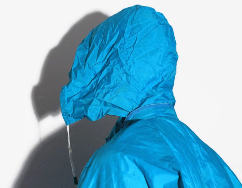 vintage Raincoat water resistant mens Jacket Size L authentic retro style acid colorway zipped up parka 90s 80s blue pink windbreaker hooded