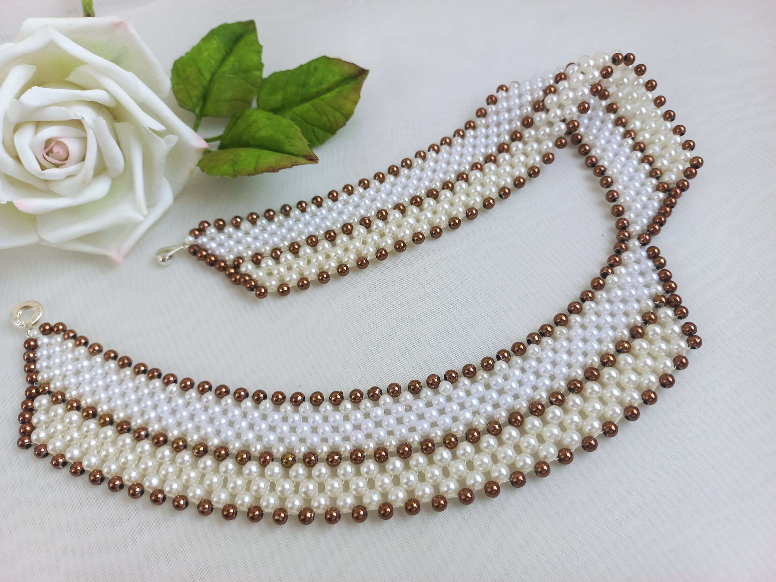 White Collar Necklace . Pointed Collar . Pearl Collar Necklace . White Beaded Collar Necklace . Removable Collars Necklace with Pearls