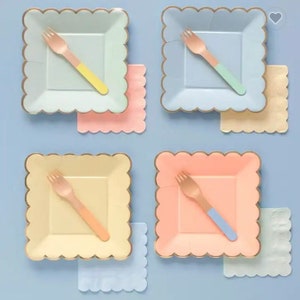 Piatti di carta quadrati con bordo smerlato dorato, addio al nubilato, baby shower, piatti di carta pastello, piatti per feste con bordo smerlato dorato
