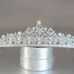 Pearl Tiara • Bridal Tiara • Wedding Crown • Silver Crystal Tiara • Pearl Crown • Hair Jewelry • Bridal Headpiece • Pearl Diadem for Brides