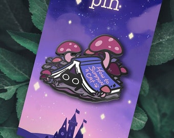 Mewgic! Book cat Enamel Pin (Night)