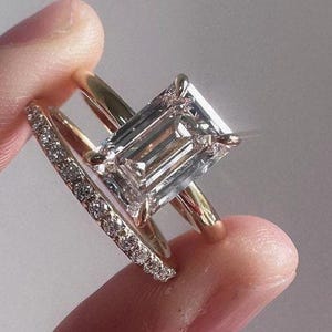 3 CT Emerald Cut Moissanite Engagement Ring Set Emerald Bridal Ring Set 14K Gold Wedding Ring Set With Matching Band Anniversary Gifts Women
