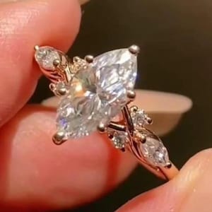 Vintage Marquise Cut Moissanite Engagement Ring 14K Gold Moissanite Diamond Wedding Ring Nature Inspire Cluster Ring Anniversary Gifts.