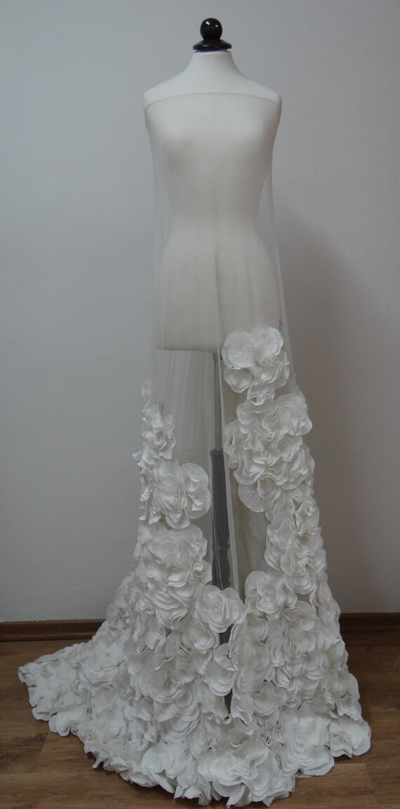 Tulle Ivoire clair clair Ivoire 3D fleurs à la main plissée. De mariée dentelle, tissu de haute qualité 9a6f2f Tulle Ivoire clair clair Ivoire 3D fleurs à la main plissée. De mariée dentelle, tissu de haute qualité 9a6f2f