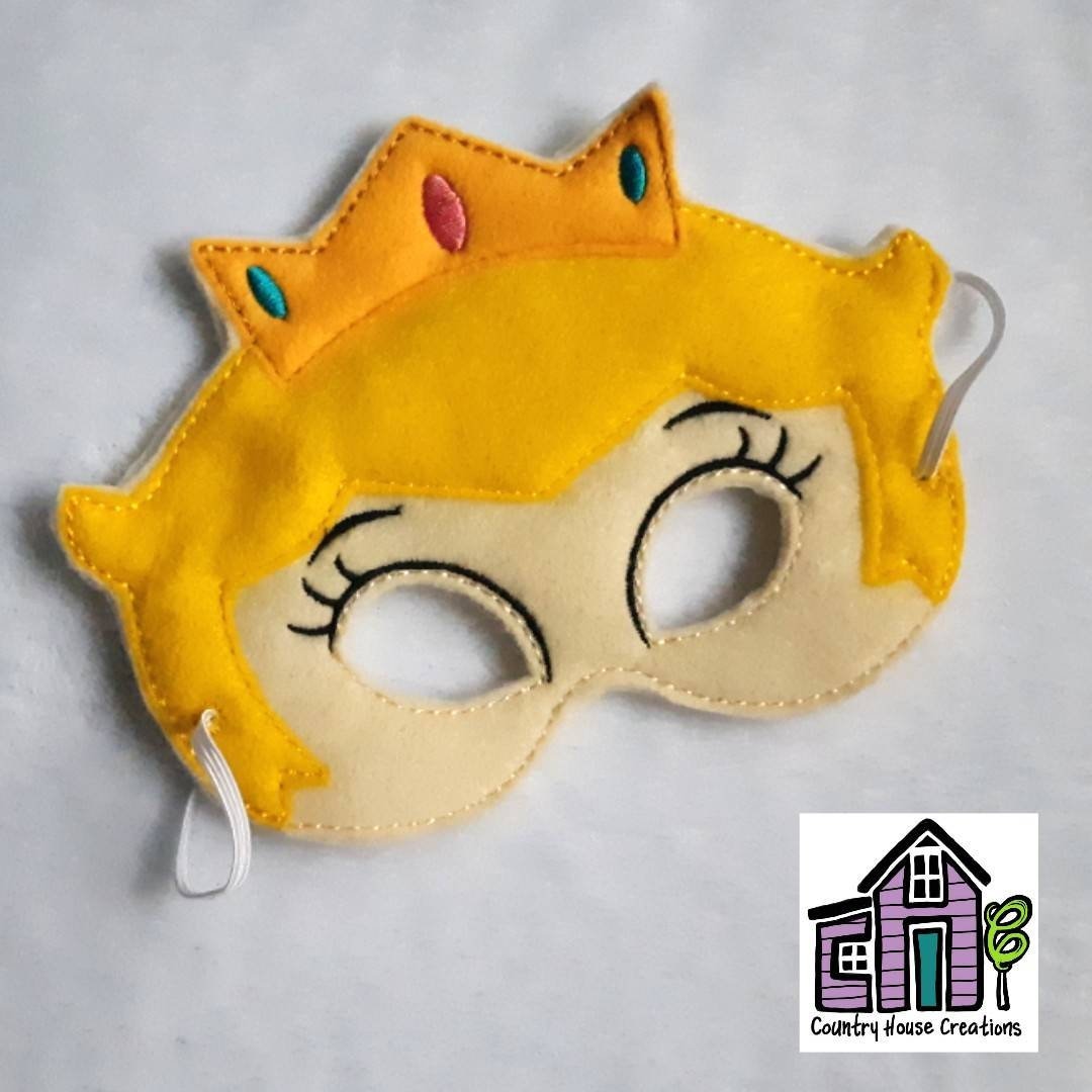 Masked peach. Masked peach