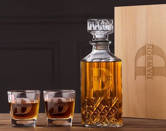 Personalized Groomsmen Gifts - Engraved Whiskey Decanter Set with Wood Box - Groomsman Gift, Best Man Gift, Gift for Dad, Manor
