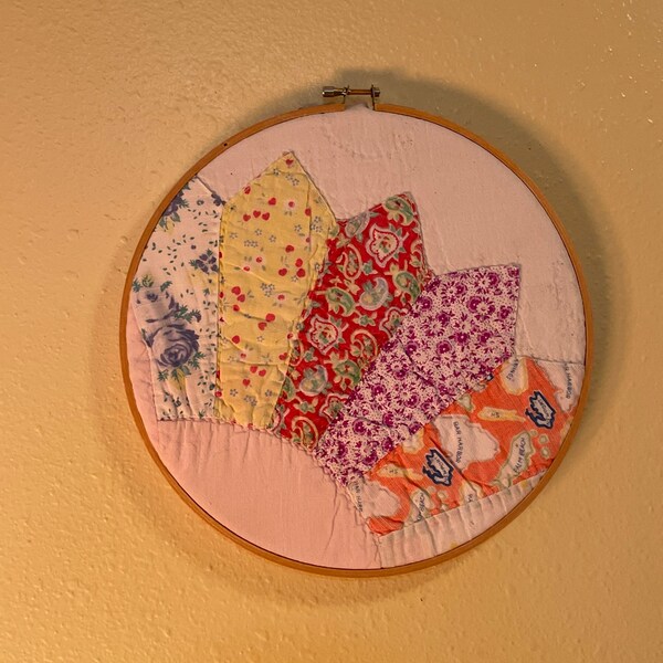 Vintage Cutter Quilt Embroidery Hoop Wall Décor