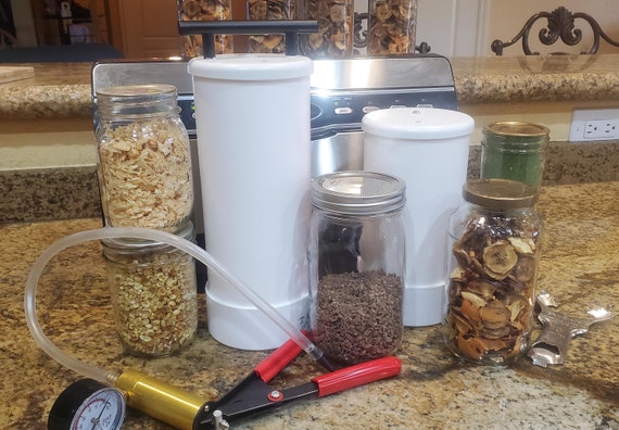 Vacuum Storage System for Food