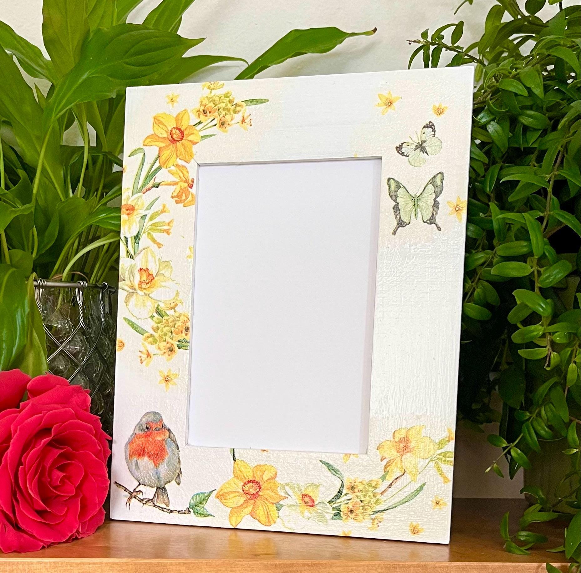 Robin and daffodil decoupaged photo frame, floral frame, bird and flowers shabby chic frame, home decor
