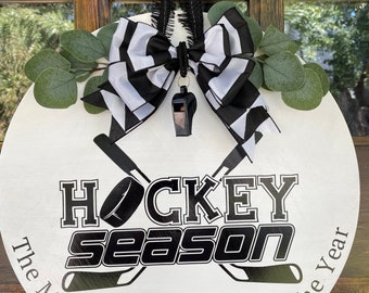 Ice Hockey, Hockey, Hockey Season, Door Hanger, Hockey Decor, Sports, Hockey Sign, Sports Sign, Winter, Door Sign, Home Decor, Hockey Wreath