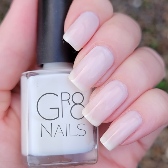 Milky Nails Are This Season's Chicest New Understated Nail Trend |  BEAUTY/crew