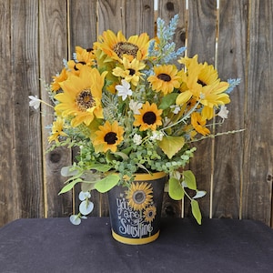 Sunflower Centerpiece, Sunflower table arrangement, Summer centerpiece, You Are My Sunshine, Table  Decor, Patio Decor, Kitchen decor