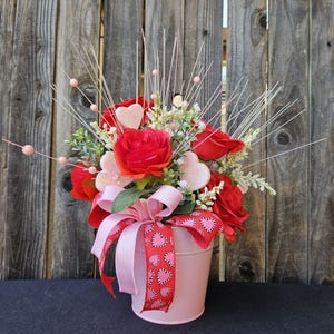 Valentine&#39;s Day centerpiece, Valentine Mailbox, Valentine Table arrangement, Valentine Heart decor, Heart table decor, Valentines gift