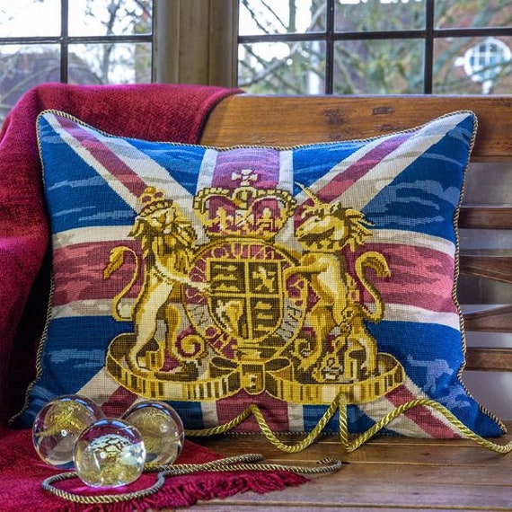 18" VINTAGE ROYAL CREST CROWN & LION UNION JACK UK FLAG Woven Cotton Cushion 