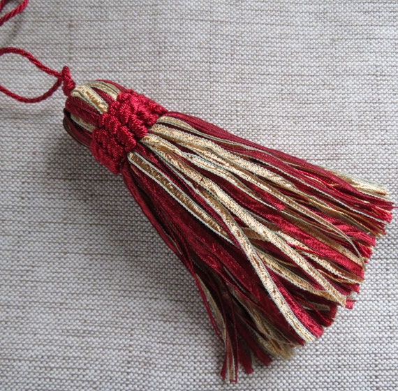 Pompons de soyeux luxe - grand ruban soyeux de coupe pompons - glands de clé - coussin passementerie - 120mm - 4 couleurs magnifiques ff57fd Pompons de soyeux luxe - grand ruban soyeux de coupe pompons - glands de clé - coussin passementerie - 120mm - 4 couleurs magnifiques ff57fd