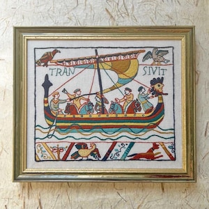 CREWEL BRODERIKIT – Bayeuxtapeten, Slaget vid Hastings, Övergången – Premium broderibild med crewelarbete – Glorafilia