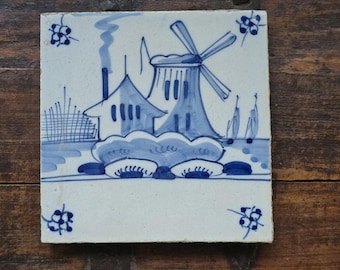 デルフトブルーの本、デルフトブルーのタイル、タイル、デルフトブルー