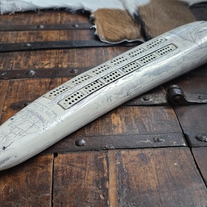 Scrimshaw whale - Etsy 日本