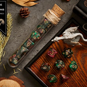 Ensemble de 7 dés polyédriques avec flacon de potion RPG Fantasy Organisateur de stockage de support de dés pour les donjons d'aventure de jeux de table de Dragons MTG CURSE OF DRAGONS