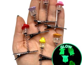 Set de 6 pinzas para brotes que brillan en la oscuridad de Happy Shrooms / Brotes para fiesta - Adornos para festivales - Accesorios para fiesta - Pinzas para el pelo - Pinzas para sombreros