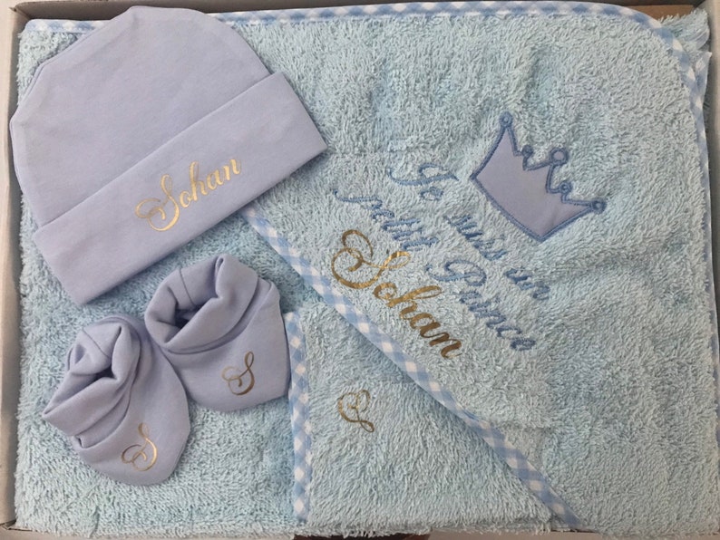 Cadeau naissance personnalisé bébé cape bain chaussons bonnet coffret bébé image 2