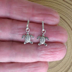 Silver turtle earrings, Sterling silver earrings, Sterling silver turtle earrings, Tortoise earrings