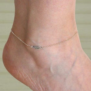 Sterling silver bird feather anklet, Beach jewelry, Sterling silver anklet bracelet, Delicate anklet, Silver bird feather anklet