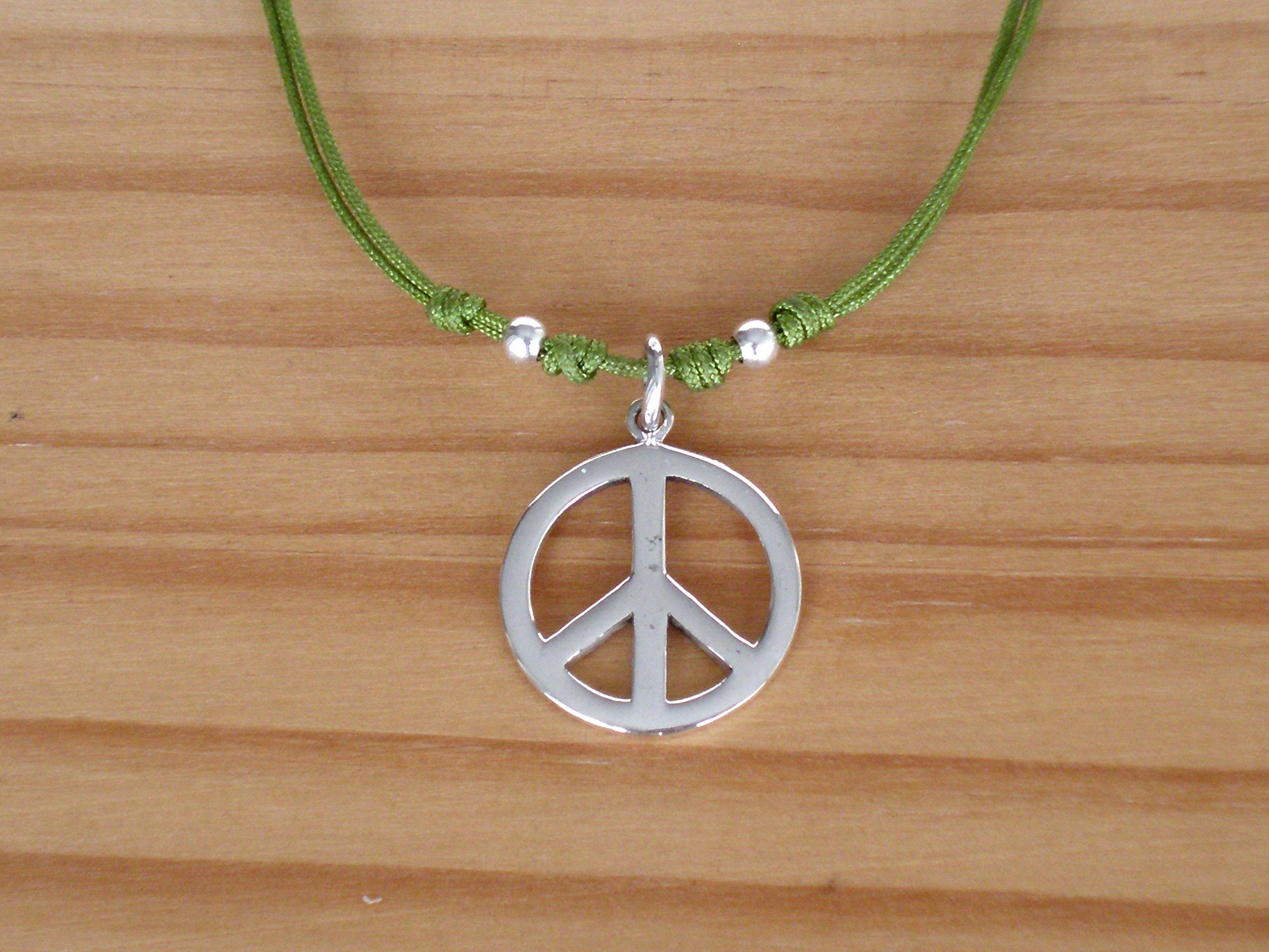 Deluxe Hippie Peace Sign Necklace - Foto 8