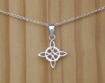 Viking - Triknot Pendant - Necklace (801)