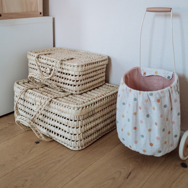 JenLiving® Aufbewahrungskoffer aus Palmblatt im Boho Stil für Kinderzimmer - 34 cm