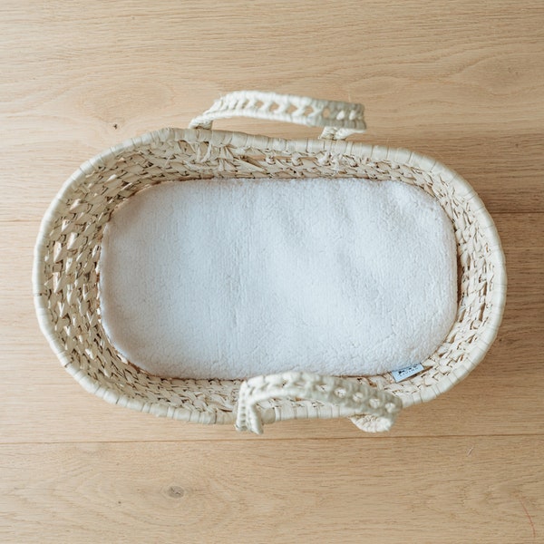 Conjunto JenLiving® compuesto por portamuñecas MINI LOU y colchón Teddy