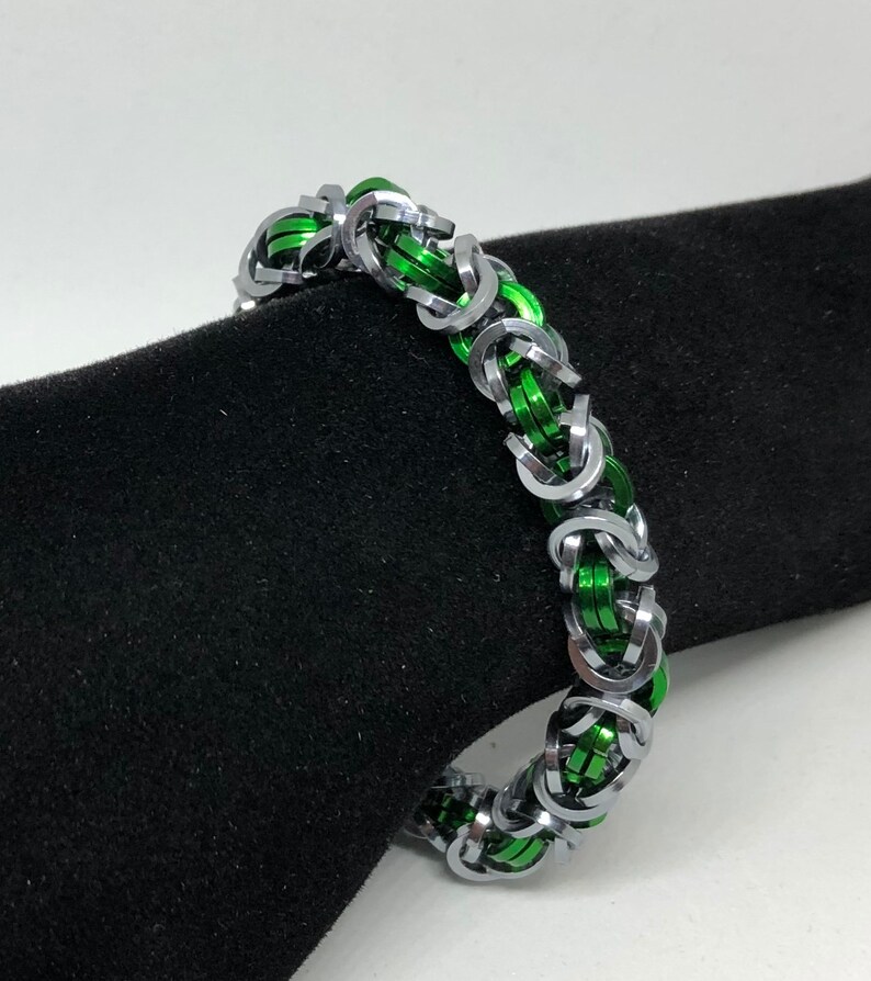 Black IceGreen Byzantine Square Chainmail Bracelet