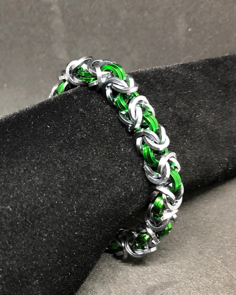 Black IceGreen Byzantine Square Chainmail Bracelet