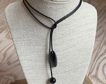 Black Onyx And Leather Choker Necklace, Black Lariat Necklace, Diane Keaton, Somethings Gotta Give Necklace, Minimalist, Boho