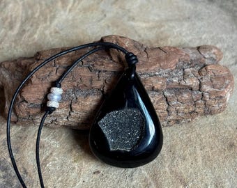 Black Onyx Druzy Necklace, Black Leather Necklace, Statement Necklace, Sparkling Necklace, Adjustable Cord Necklace