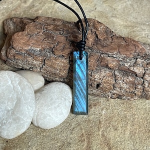 Facettierte Labradorit-Rechteck-Halskette, Blauer Blitz, Minimalist, Schutz, kundenspezifische Längen