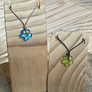 Dainty Murano Glass Flower Pendant, Handmade Glass Flower Pendant, Flower Necklace, Boho Jewelry, Adjustable Necklace, Gifts for Her