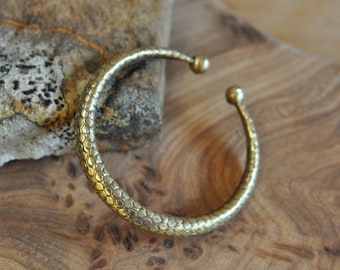 Armlets & Bracelets