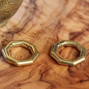 Octagon Brass Ear Weights Strong Magnetic Clasp 6mm / 2 Gauge image 2