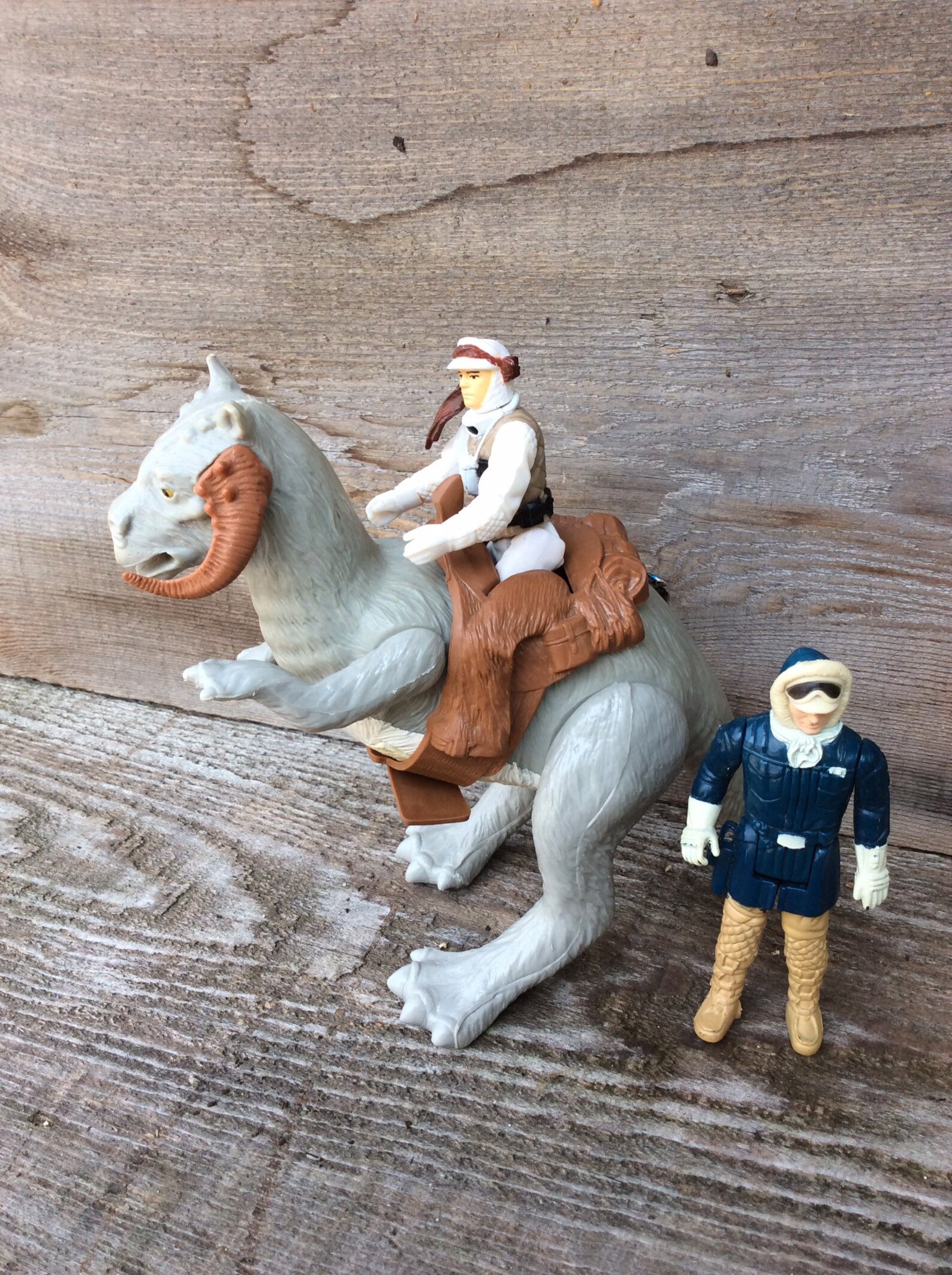 luke skywalker and tauntaun toy