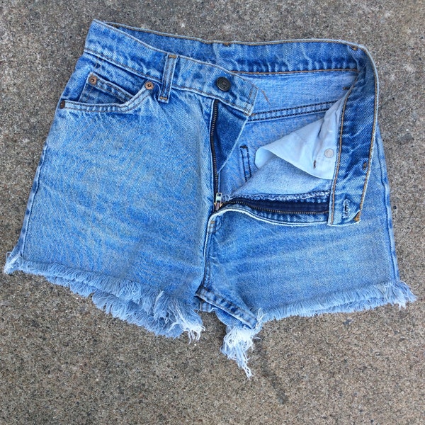 Vintage Levi's White Patch Cut off Acid washed Shorts, Vintage 1980's Levi shorts, Orange Tab, Booty Shorts Size 23-24