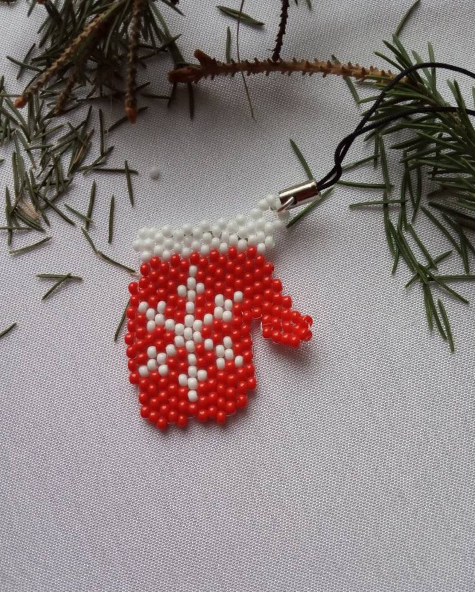 Beaded mitten Christmas tree decorates Christmas keychain Etsy