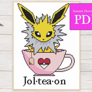 Puede incluir: Un patrón de punto de cruz con un Pokémon Jolteon amarillo sosteniendo una taza de té con un diseño de corazón y Poké Ball. El texto "Jol-tea-on" está debajo de la imagen.