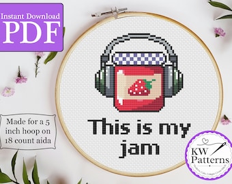 Puede incluir: Patrón de punto de cruz para un aro de 12,7 cm de diámetro que representa un tarro de mermelada con auriculares y el texto "This is my jam".
