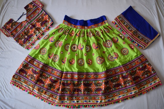 traditional navratri chaniya choli