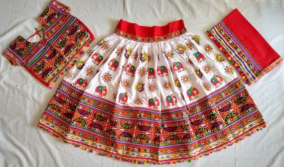 mirror work chaniya choli for navratri