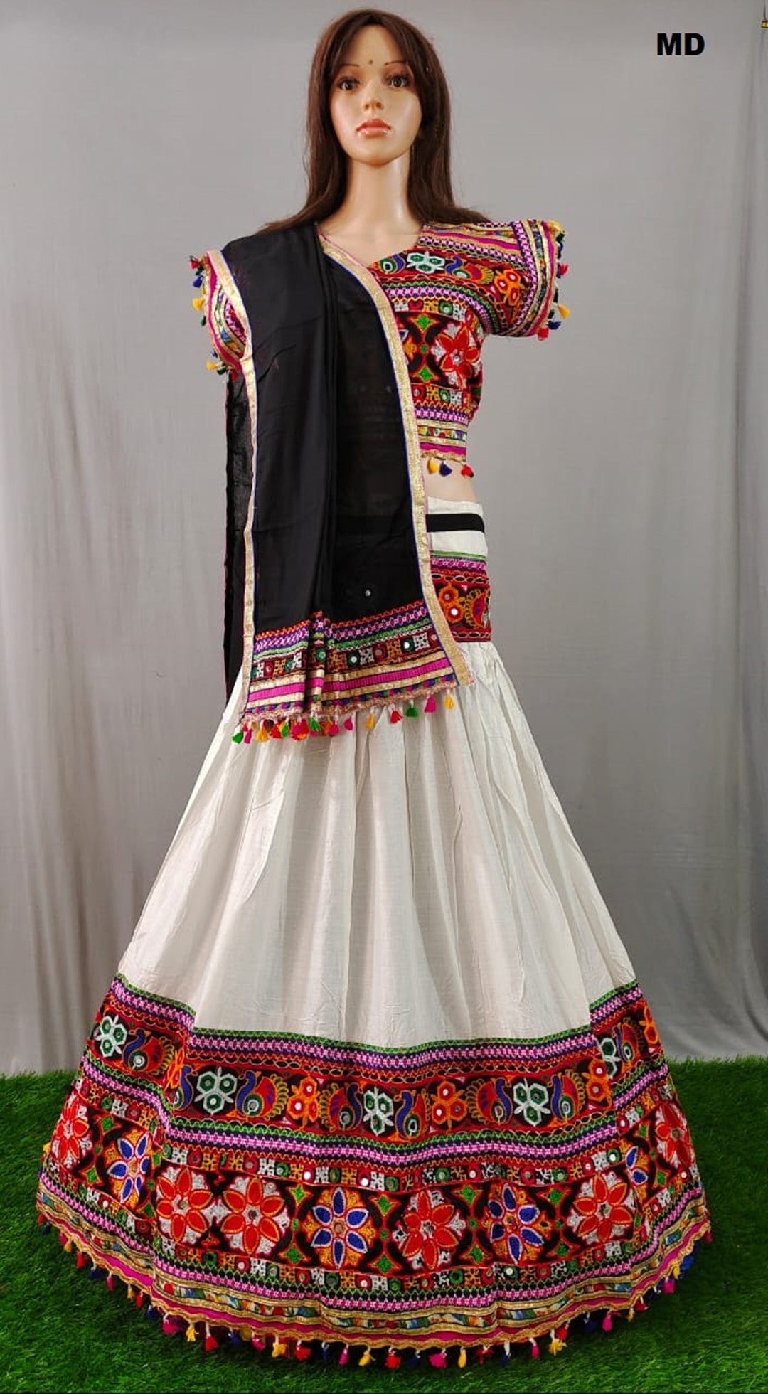 Ghoomar ghagra hotsell choli