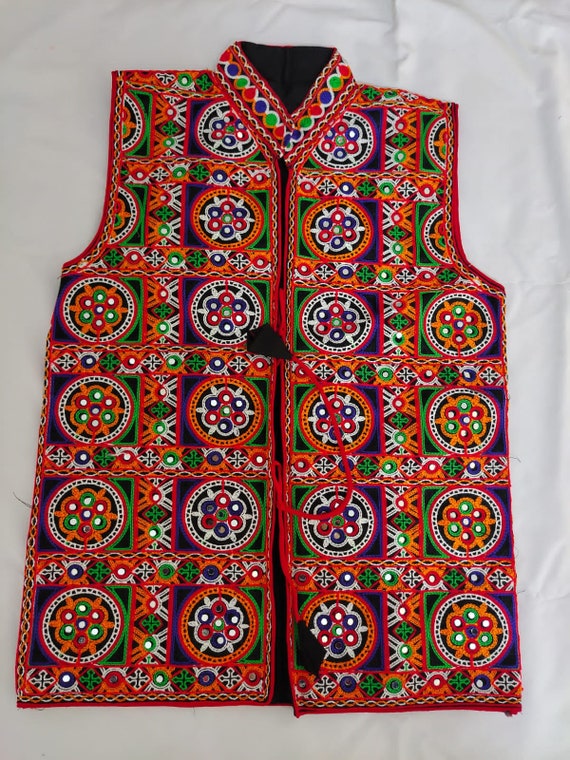 Kutch Embroidered Men's Jacket-gujarati Hand Embroidery Sleeveless Jacket- men Waistcoat-party Wear Shrug-navratri Special Men's Jacket - Etsy Norway